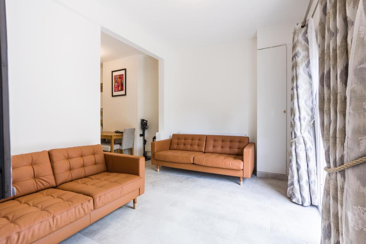 4 Bedroom House With Garden, Parking & 3 Mins Walking Distance From Train Station London Exterior photo